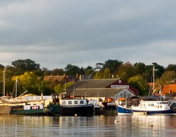 hd-robertsons-from-river